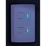 Interruptor de 3 vías con luz piloto, línea Italiana, blanco Volteck 48054